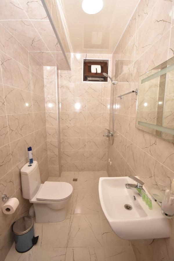 Hotel & Restaurant Sokhumi Zugdidi Extérieur photo