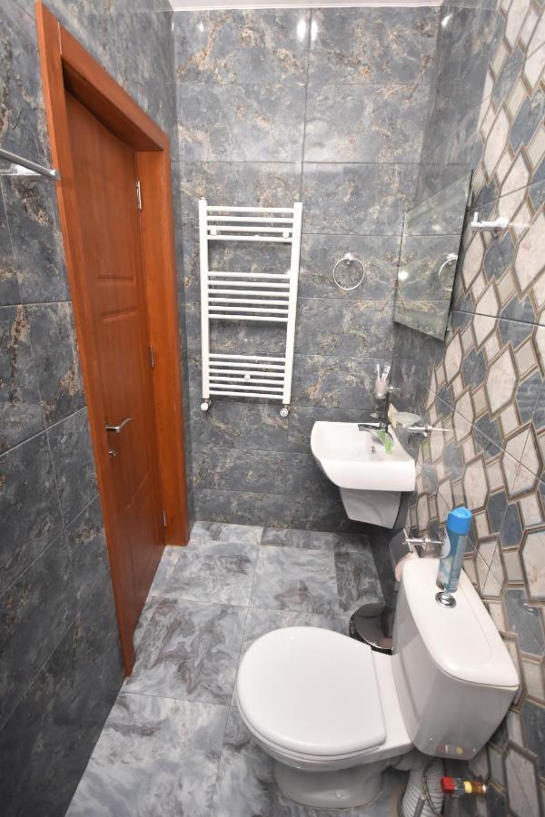 Hotel & Restaurant Sokhumi Zugdidi Extérieur photo