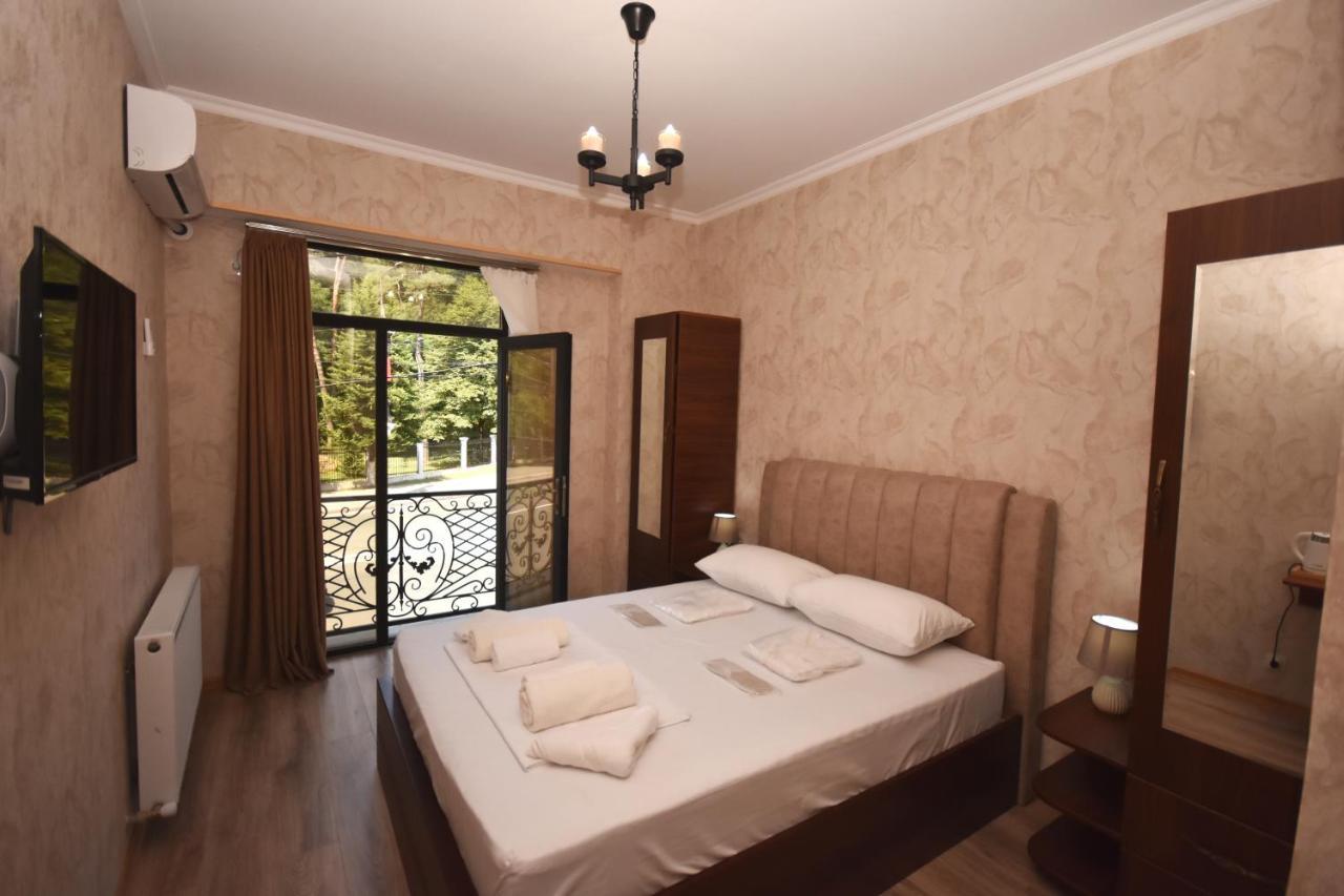 Hotel & Restaurant Sokhumi Zugdidi Extérieur photo